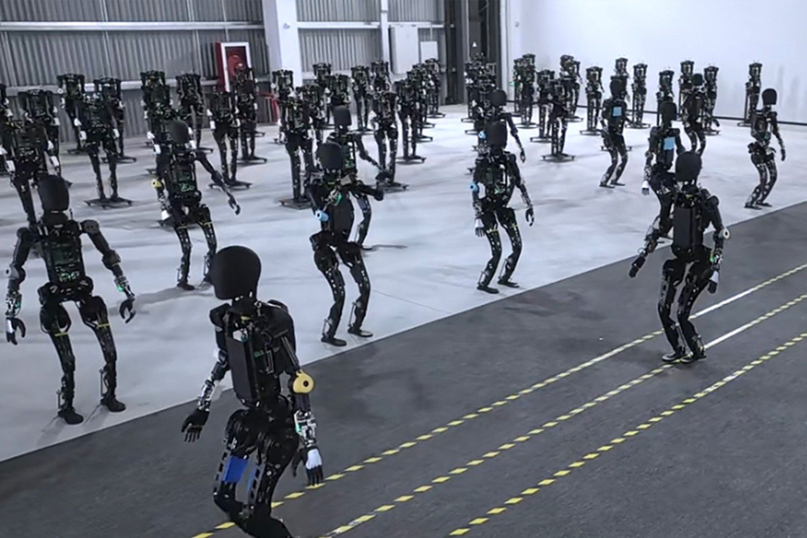 米兰电竞开启通用机器人商用量产